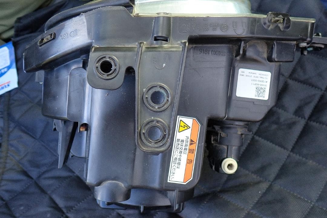 HE33S アルトラパン 左ヘッドライト ICHIKOH ステー欠損なし