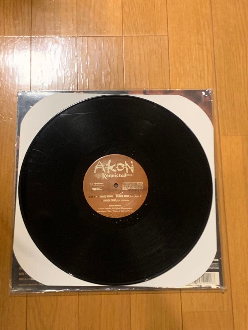 Akon - Konvictedアナログレコード