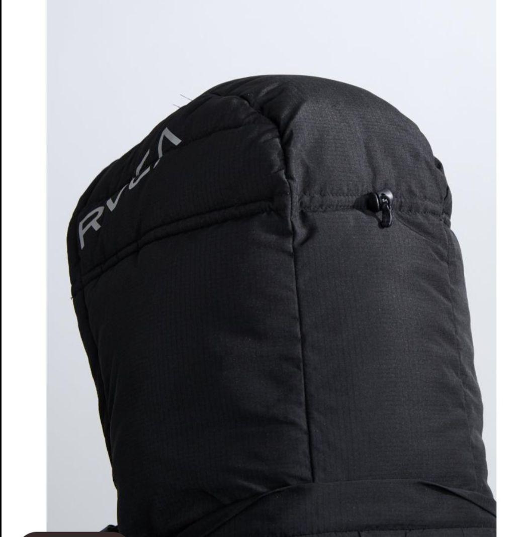 【新品】メンズ RVCA PUFFER VEST 2025年秋冬モデル　黒　L