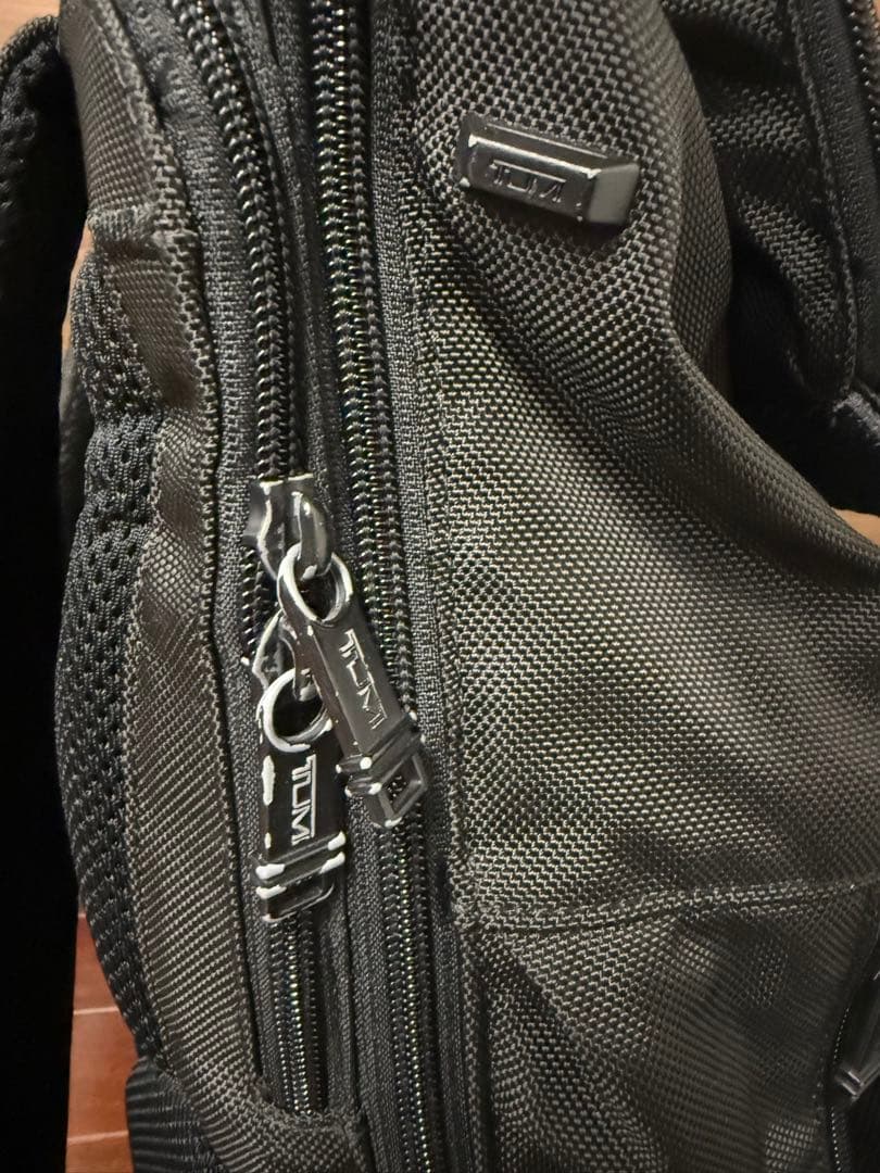 TUMI ロンドンロールトップバックパック