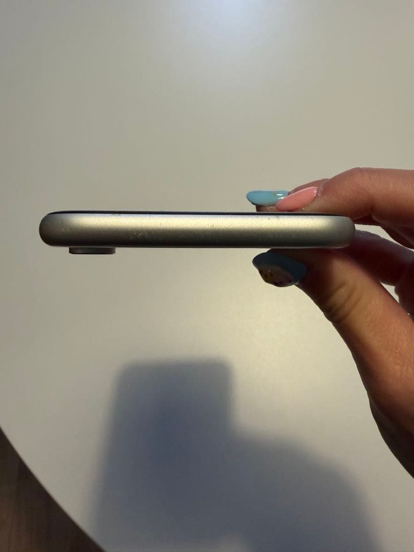 iPhone XR 128GB ホワイト 本体