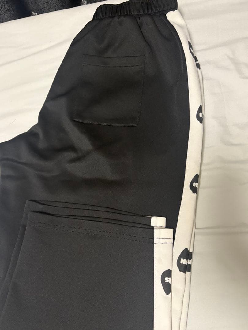 新！ネ申おジャージ参上！ ブラックF Hauls ジャージ 黒 セットアップ