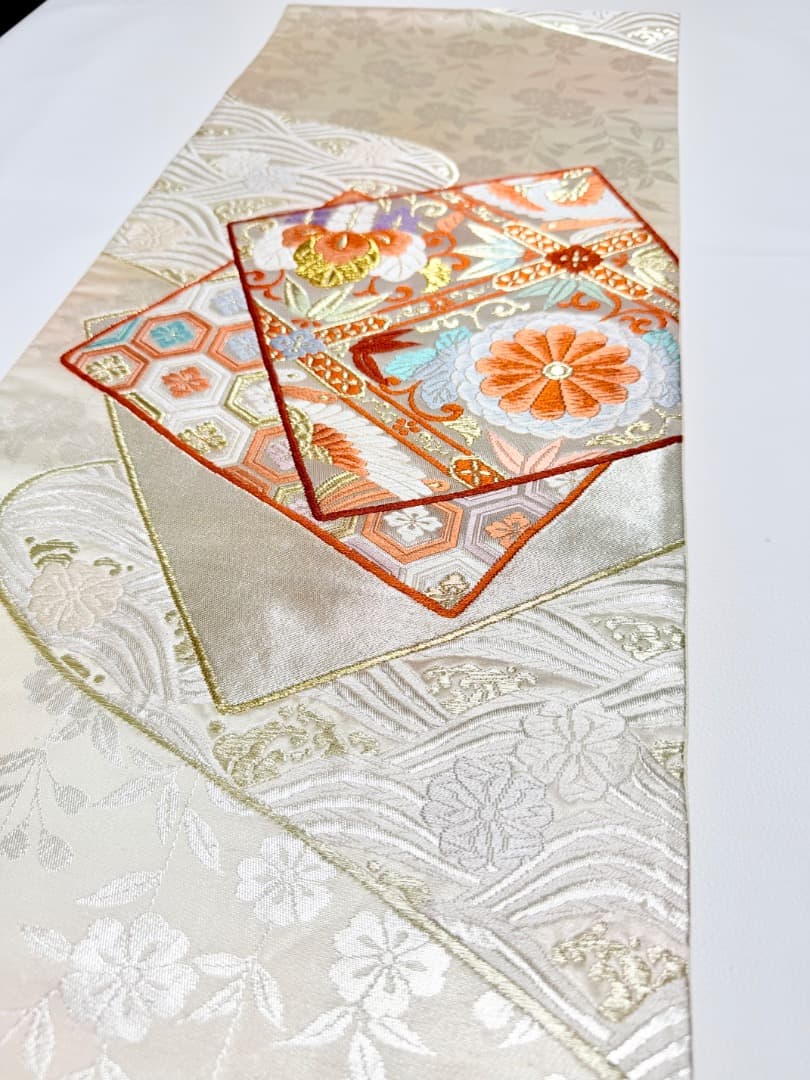 高級 袋帯 正絹 六通柄 香織袋帯 シルバー ホワイト 唐織 かるた遊び 訪問着