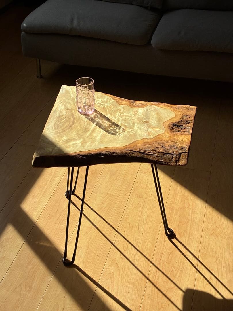 【現品限り】国産楠（くすのき） 無垢一枚板サイドテーブル｜天然木の表情を楽しむ