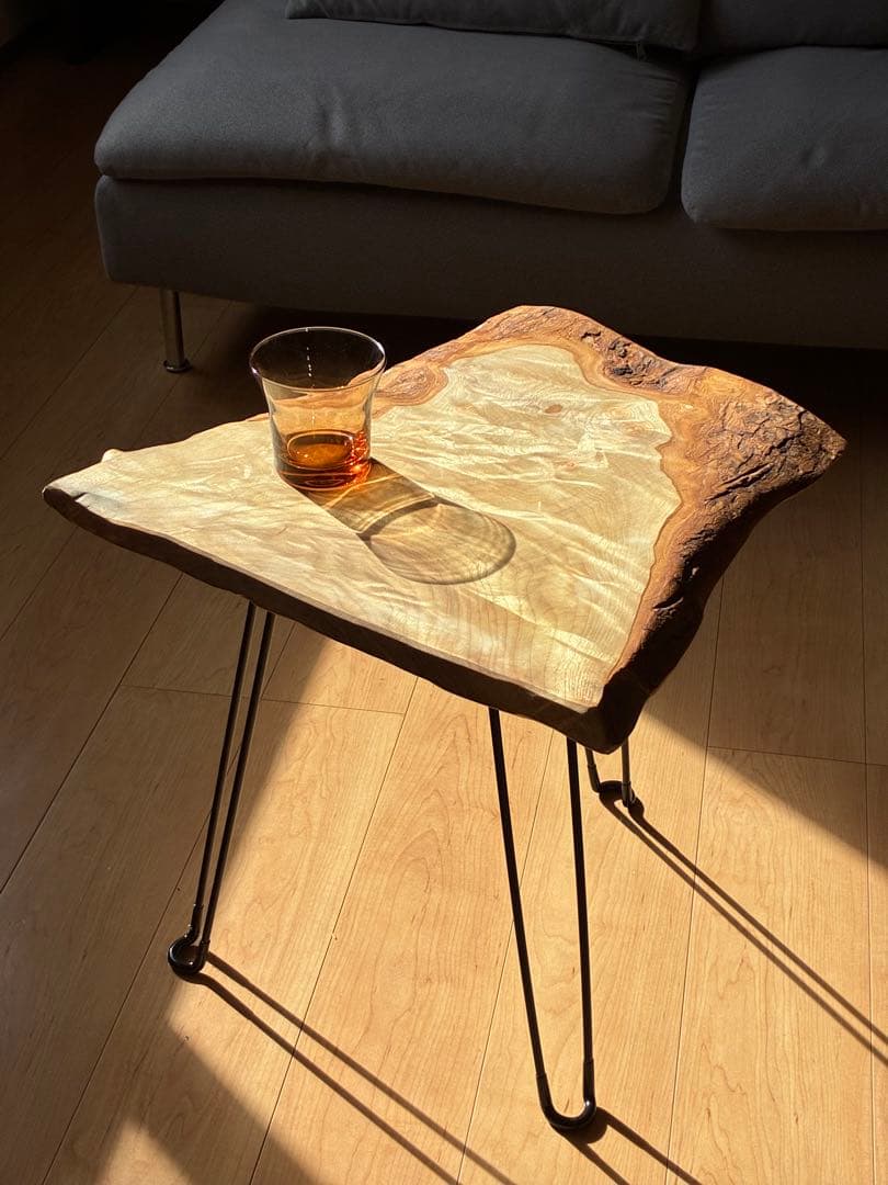 【現品限り】国産楠（くすのき） 無垢一枚板サイドテーブル｜天然木の表情を楽しむ