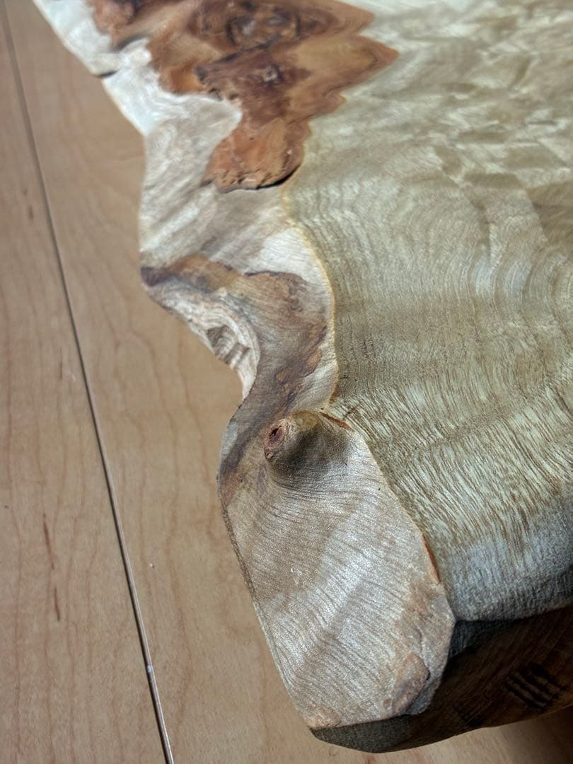 【現品限り】国産楠（くすのき） 無垢一枚板サイドテーブル｜天然木の表情を楽しむ