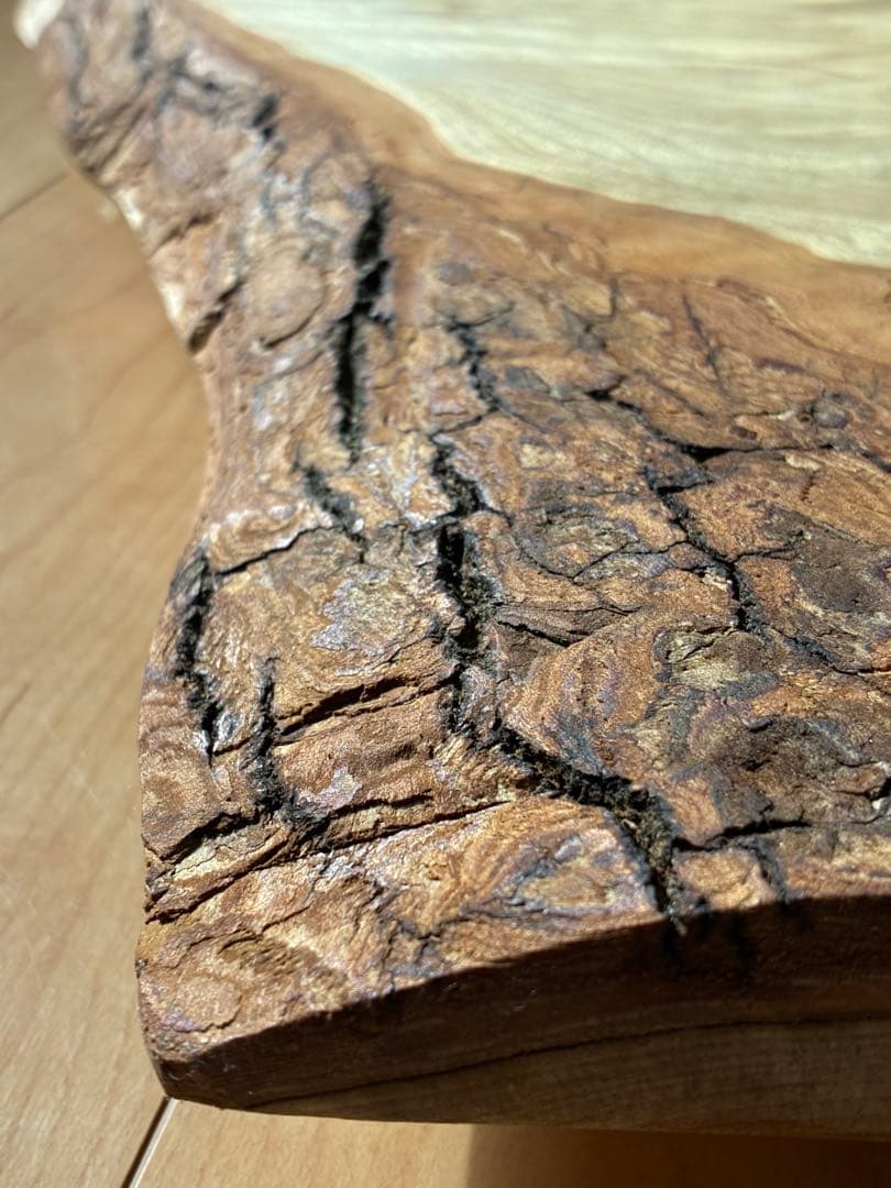 【現品限り】国産楠（くすのき） 無垢一枚板サイドテーブル｜天然木の表情を楽しむ