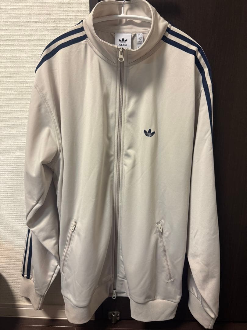 adidas トラックジャケット Lサイズ TXTヨンジュン着用
