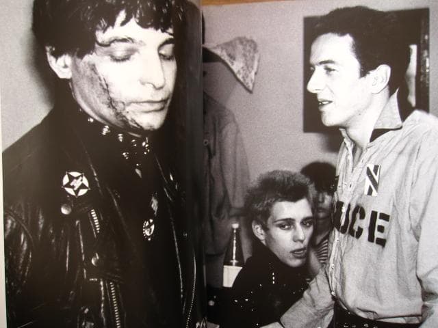 The Clash Photograph by Bob Gruen　2001年版