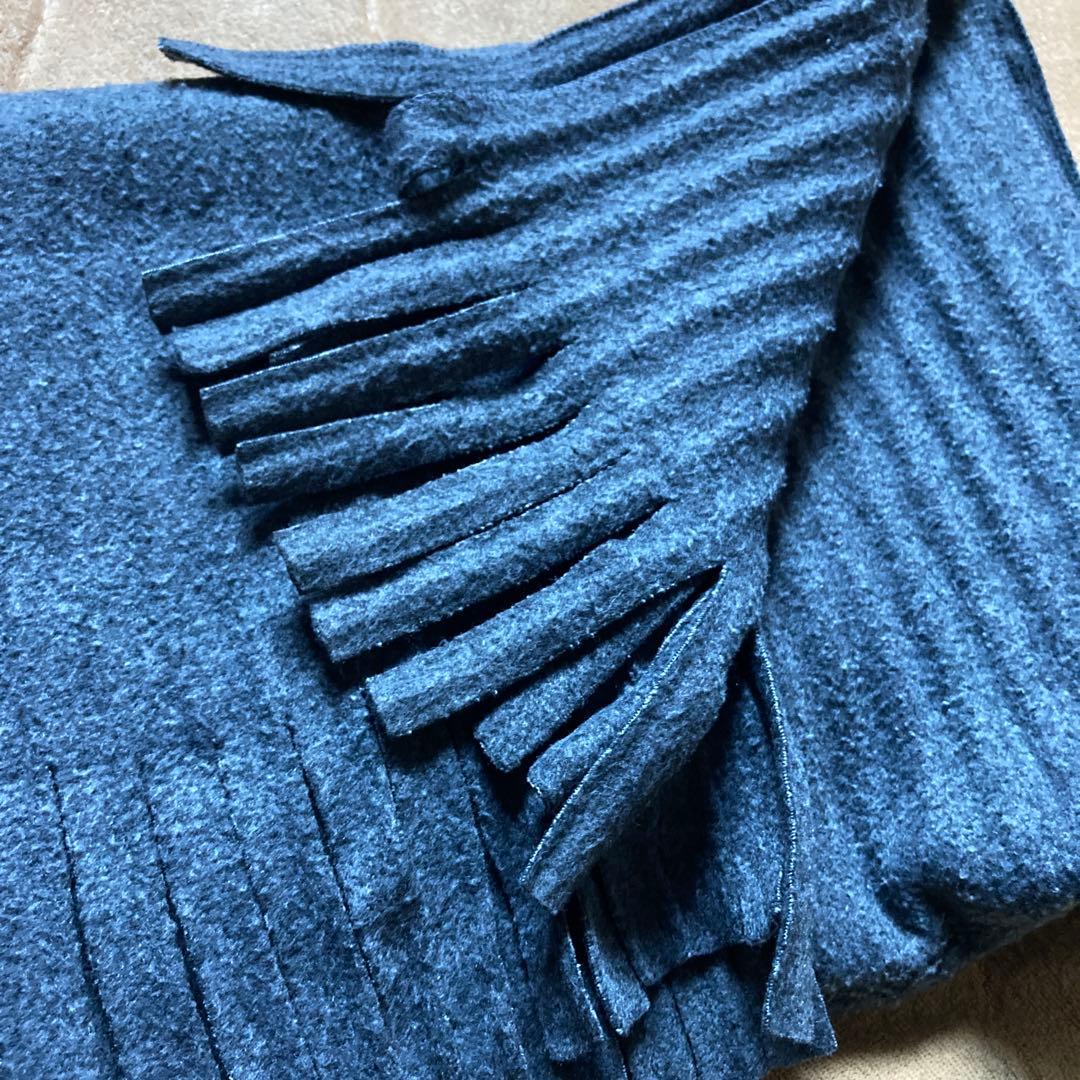 ISSEY MIYAKE オムプリッセイッセイミヤケ マフラー グレー レーヨン