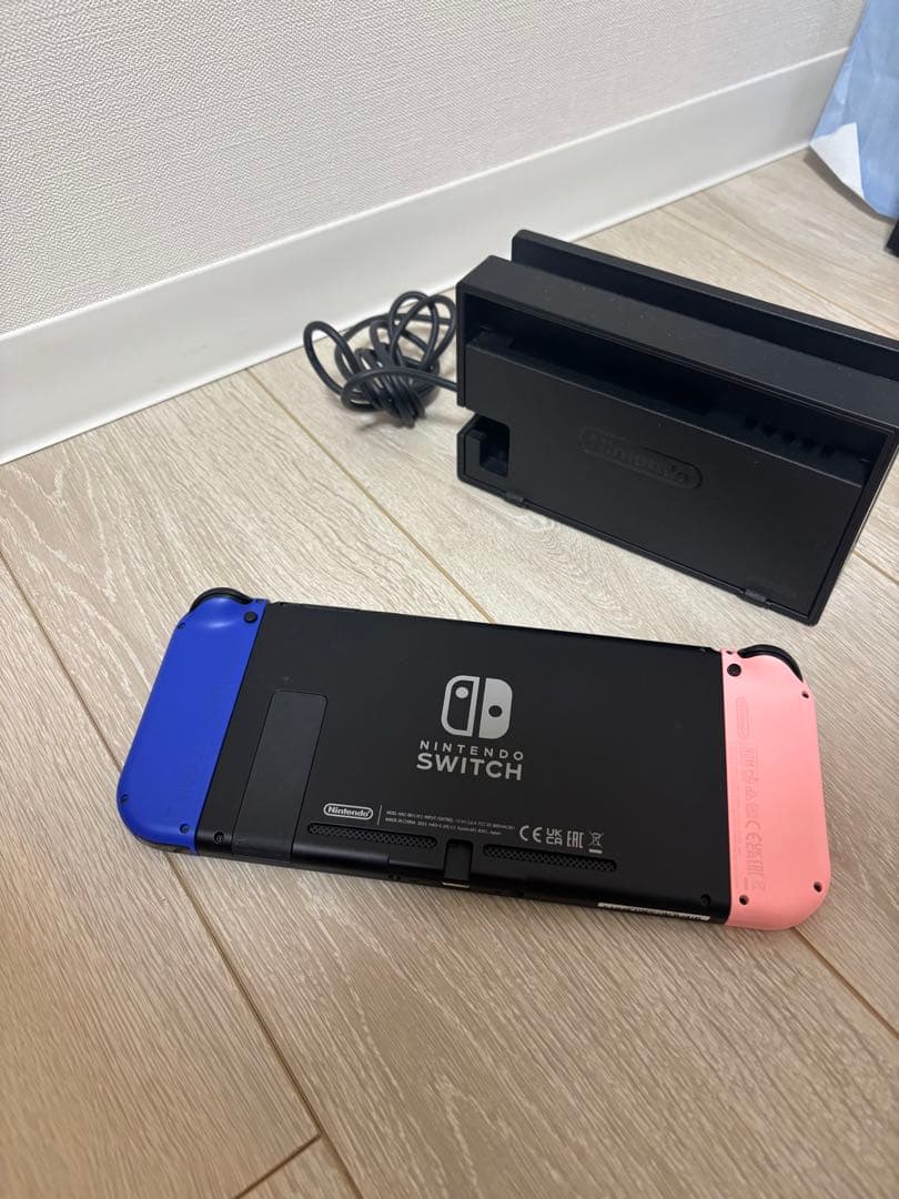 Nintendo Switch 本体 ピンク/ブルー