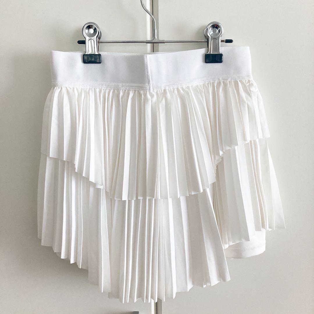 新品タグ付き　ナイキ　テニス　スコート　M