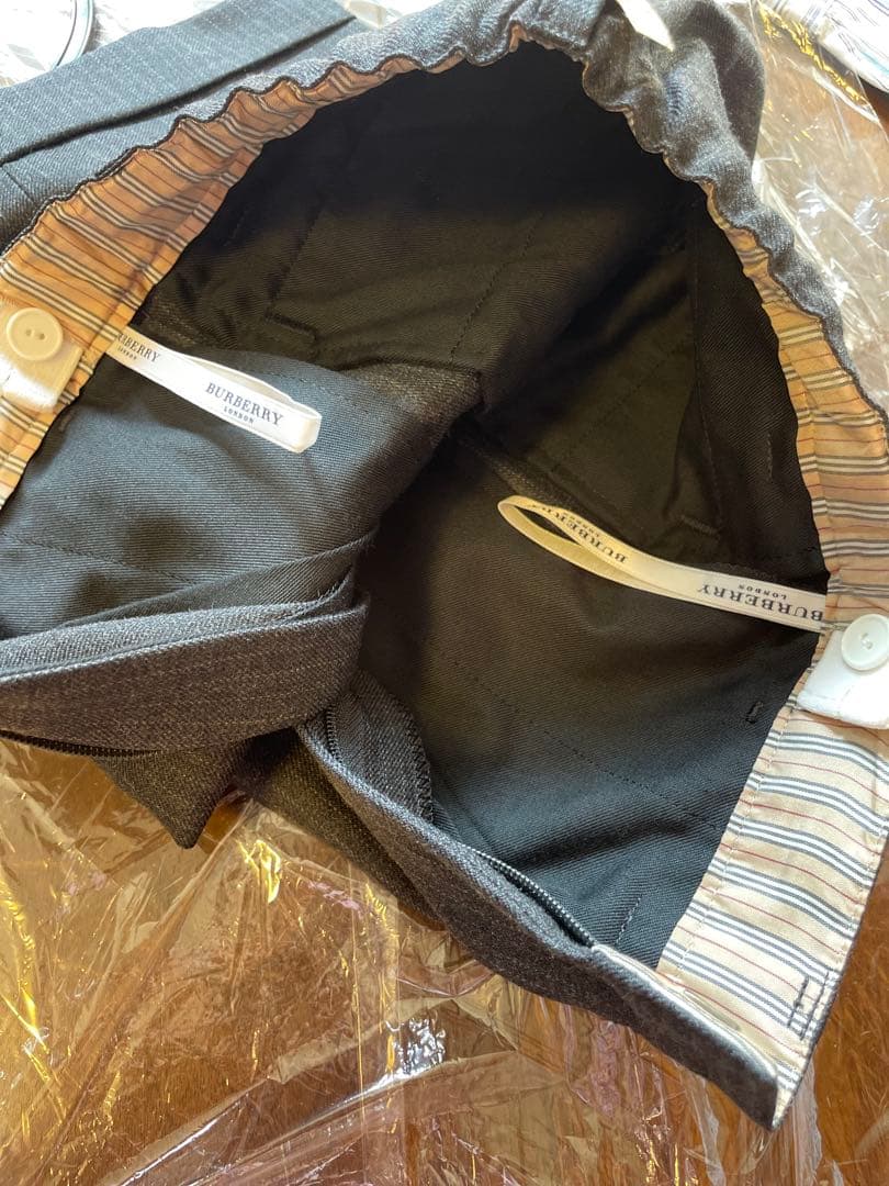 バーバリー　120 高級フォーマルスーツセット　ネクタイ　入学式　七五三　卒園式