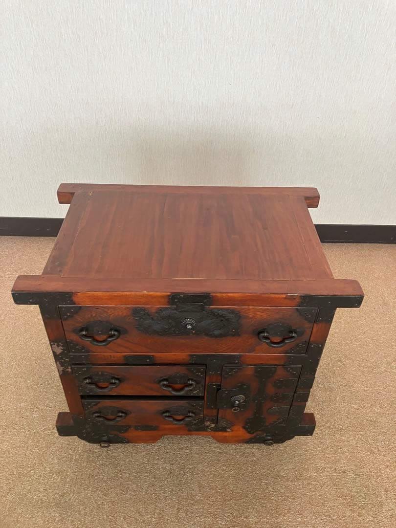 アンティーク 和箪笥　船箪笥　車箪笥　鉄金具