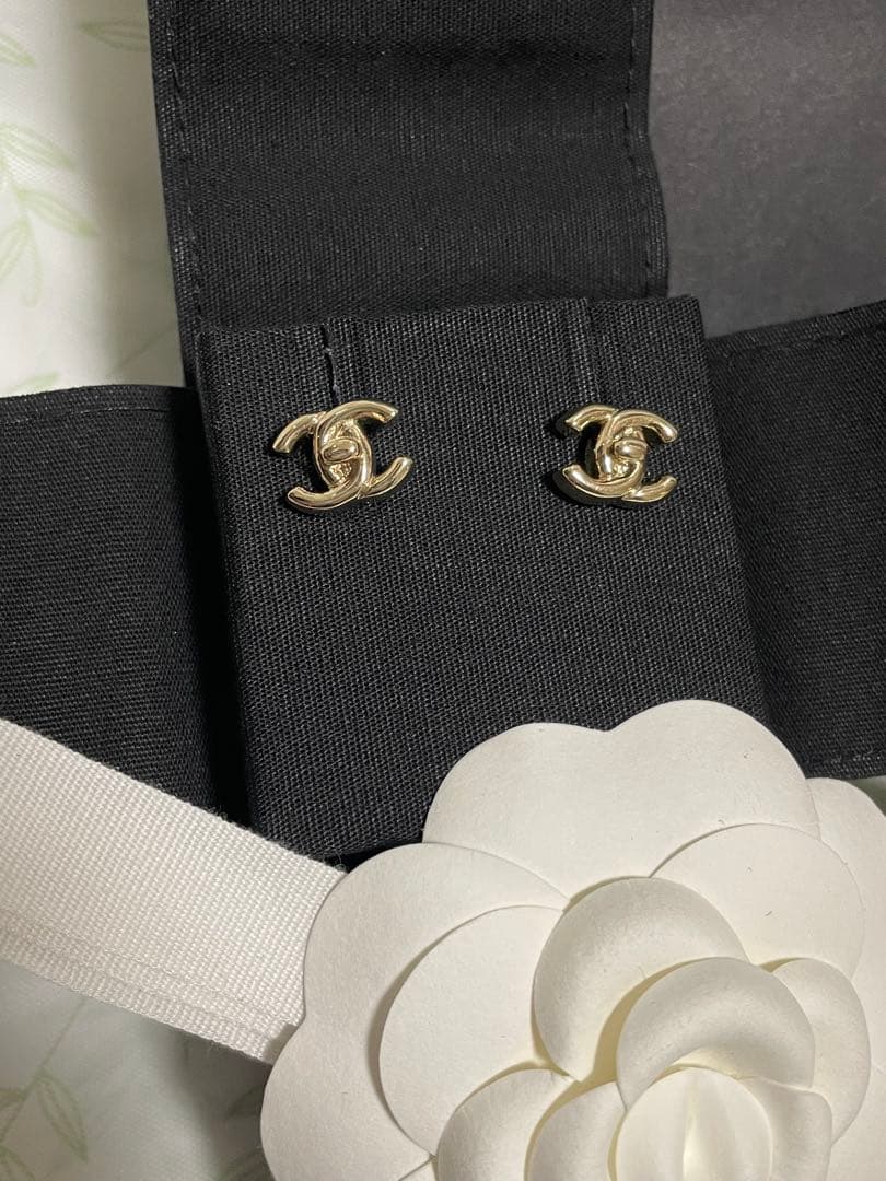 シャネル ココマーク ターンロック B21S ピアス