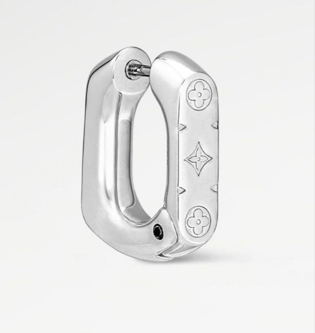 新品未使用　正規品　ルイヴィトン　モノグラム　フープピアス　ロゴ