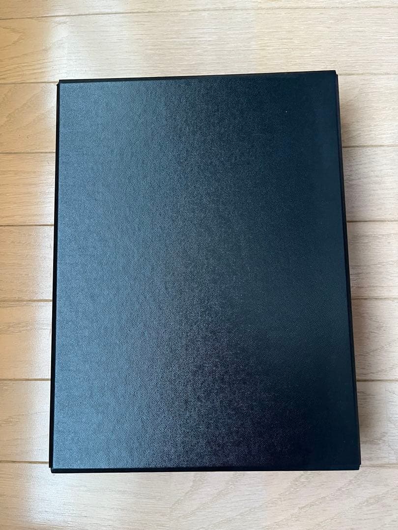 大竹伸朗、ドクメンタ13 マテリアルズ：01-07 ボックス・エディション