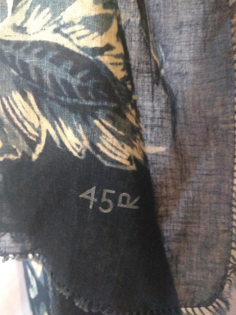 ズ*コ様 【新品】45R 花柄 ネイビー スカーフ　日本製 綿100％