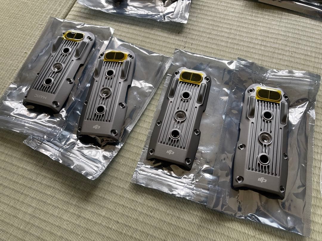 未使用　DJI Air2S mavic air2 部品　パーツ　アーム他