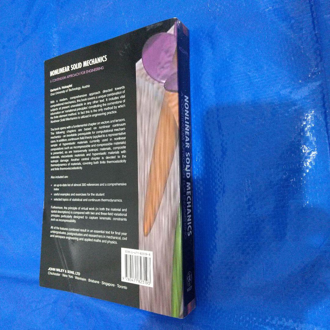 洋書 Nonlinear Solid Mechanics