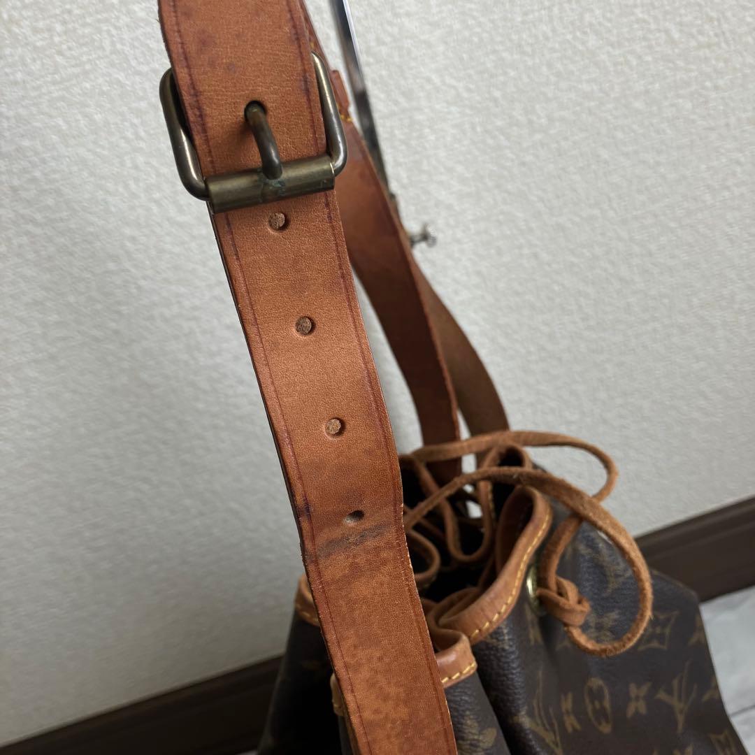 VUITTON ヴィトン　ショルダーバッグ　ノエ