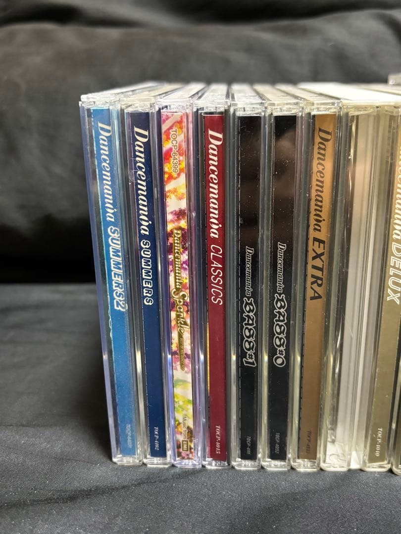 近々削除予定　ダンスマニア　シリーズ　32枚セット