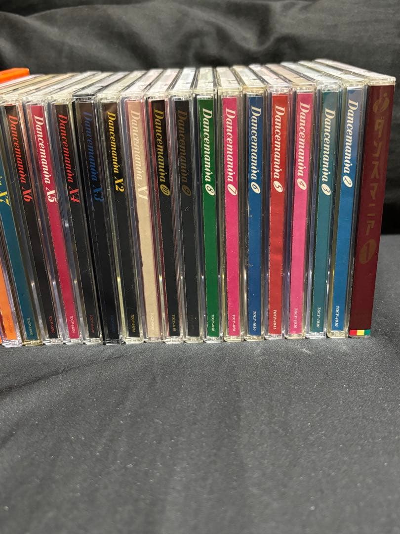 近々削除予定　ダンスマニア　シリーズ　32枚セット