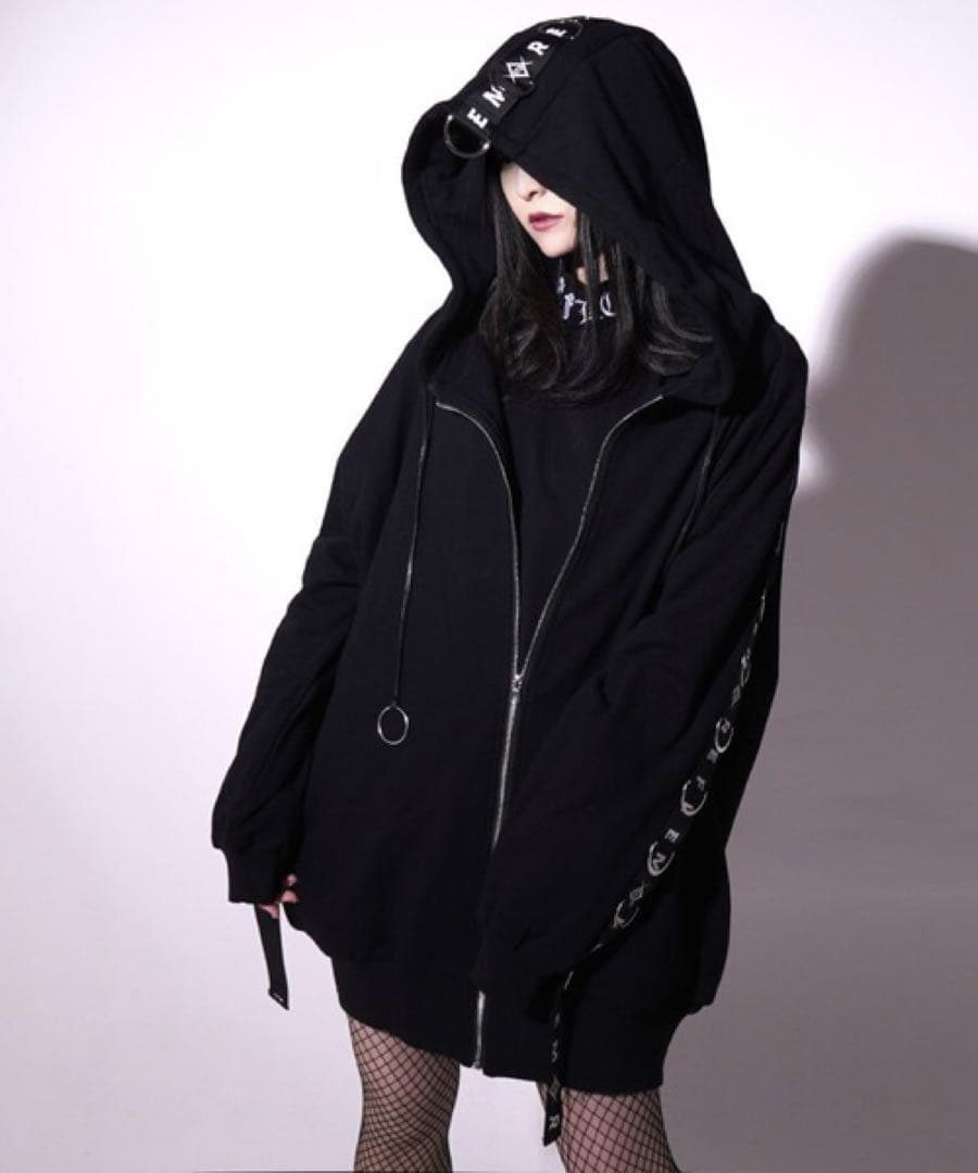 『REFLEM/レフレム』DリングロゴテープZIPパーカー