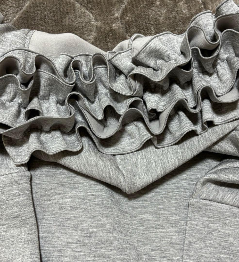 あやちsnidelフリルショートジップパーカー　グレー