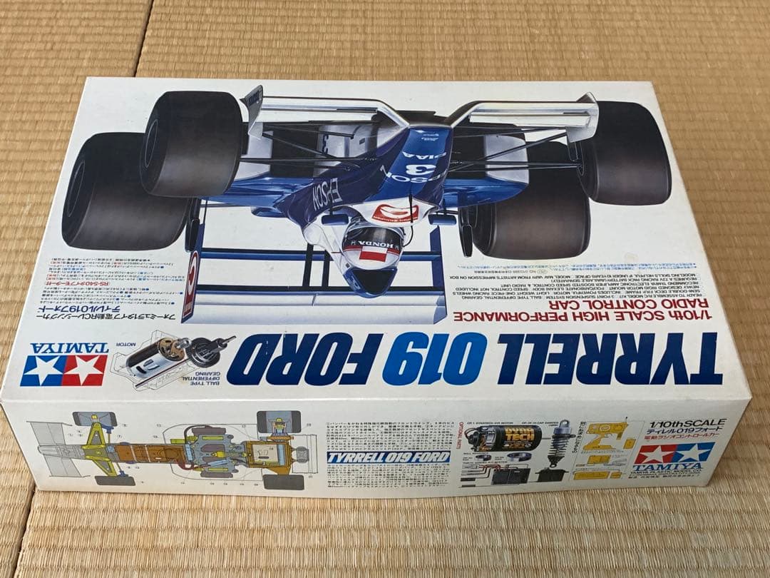 タミヤ ラジコン ティレル019 フォード