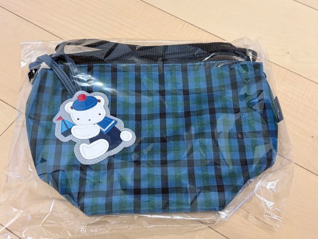 familiar 舟形ポシェット 青チェック ダグ付き新品未使用未開封
