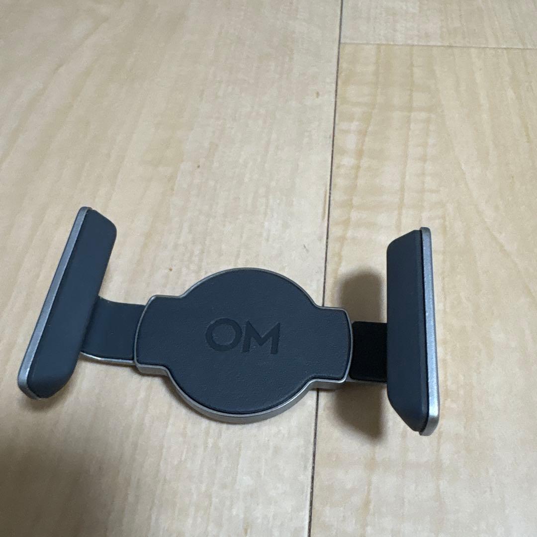 DJI Osmo Mobile 7 Proスマートフォン用ジンバル　数回使用のみ