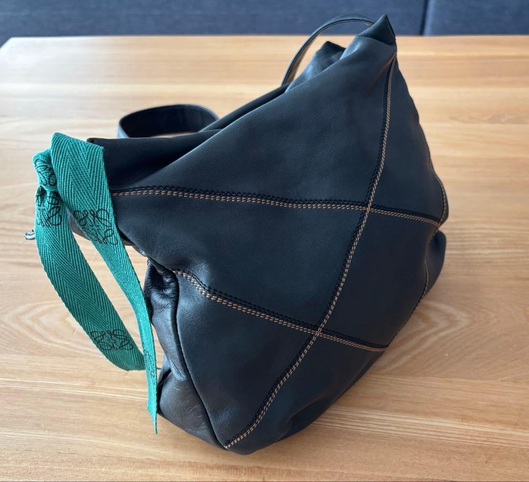 LOEWE クロスデザイン ステッチ ショルダーバッグ ハンドバッグ トート 黒