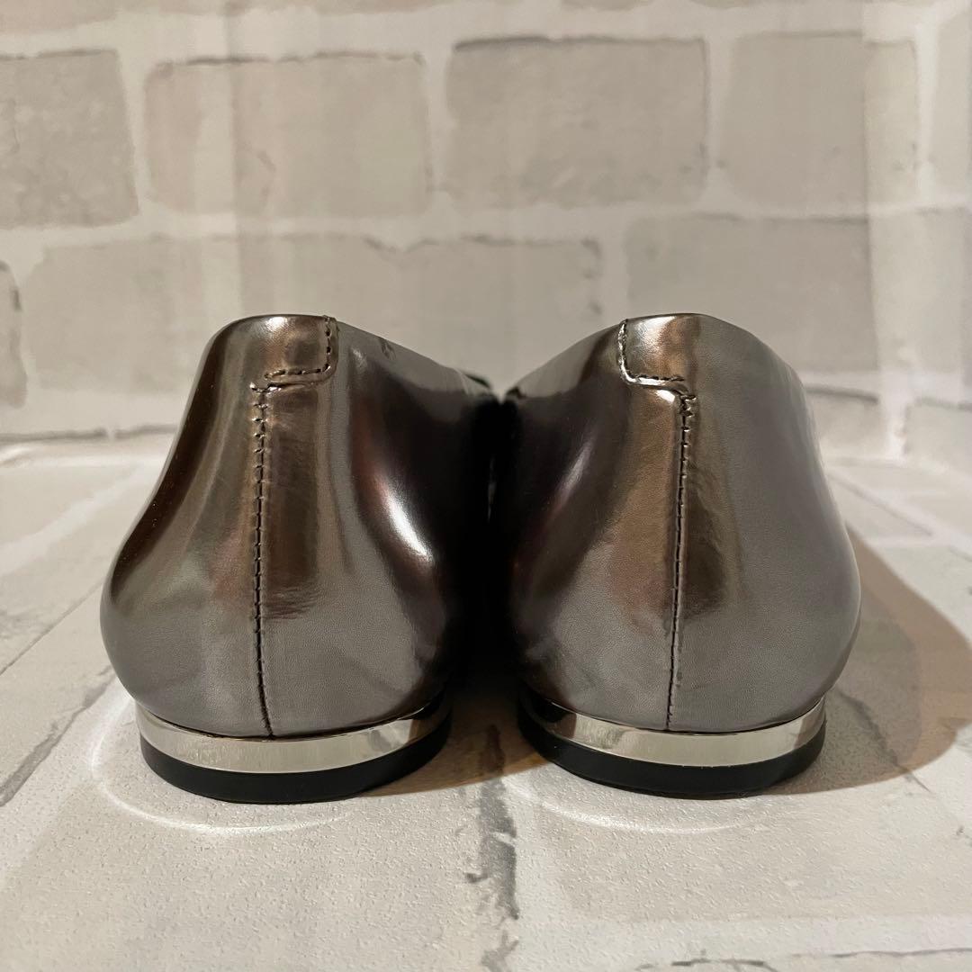 【極美品】COACH フラットシューズ メタリック＆ブラック 38.5 B