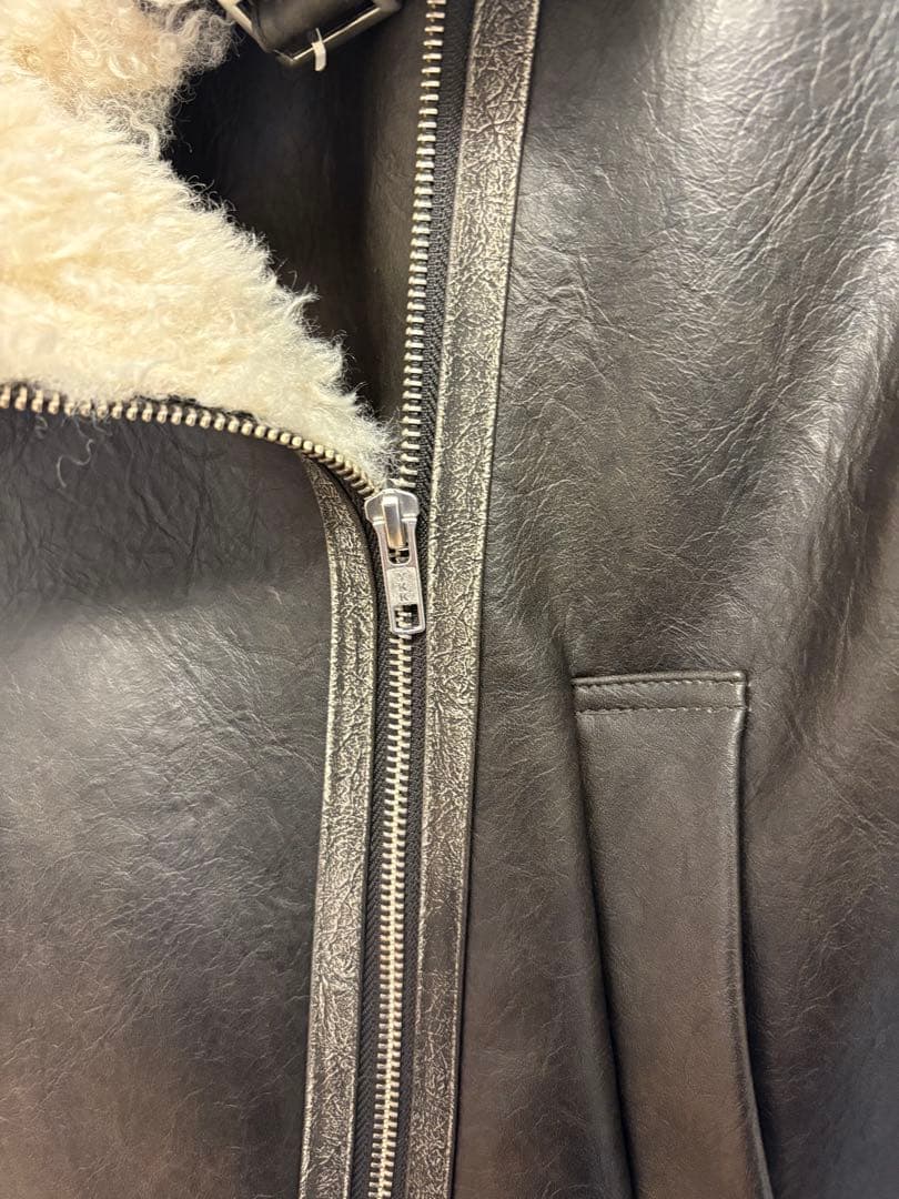 MURUA アンイーブンショートフェイクムートンジャケット ブラウン