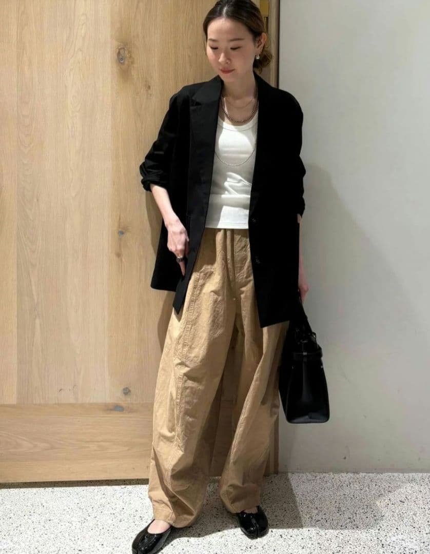 新品未使用　Curensologyカレンソロジー　コットンリネンドロストパンツ