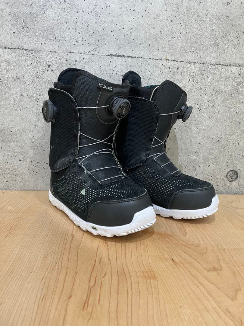 バートン　RITUAL LTD ダブルBOA 24.5センチ