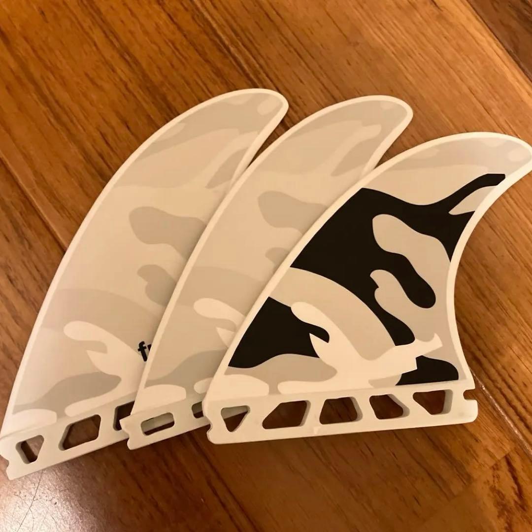 futures JORDY MEDIUM サーフボードフィン