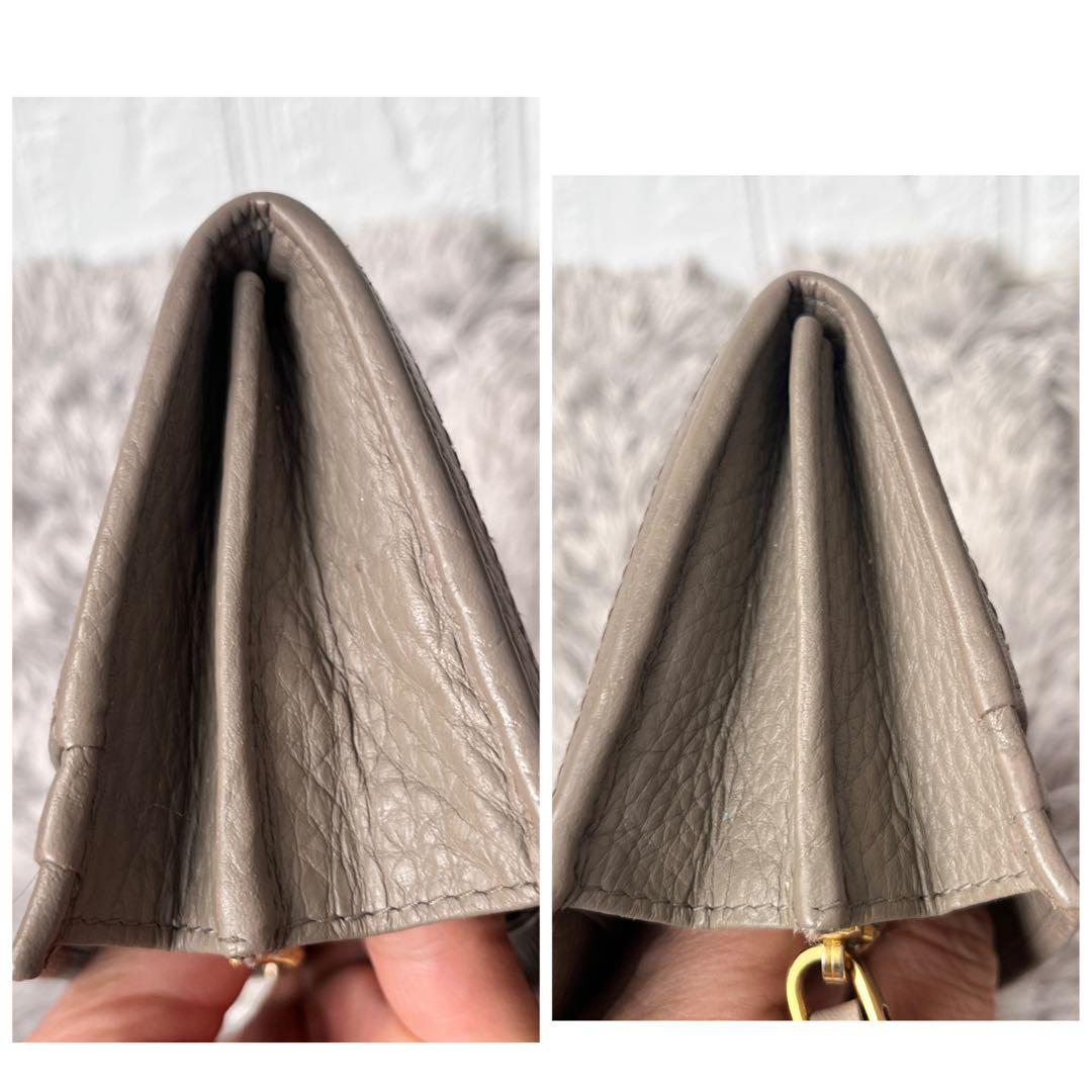 良品✨PRADA 長財布　メタルロゴ　長財布　シボレザー　グレージュ