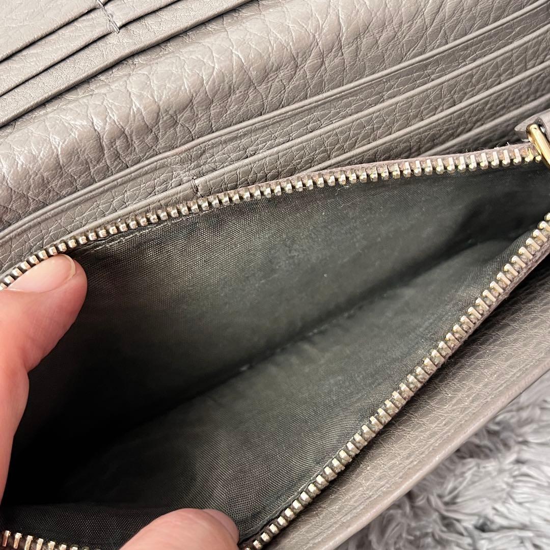 良品✨PRADA 長財布　メタルロゴ　長財布　シボレザー　グレージュ
