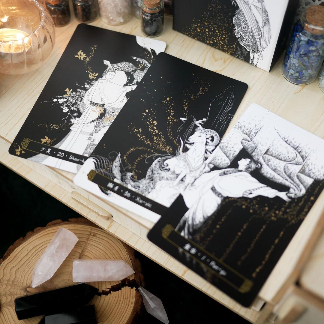 【正規品オラクルカード】墨絵×金箔の静かな美しさ✨幽玄な天空と古代神話のオラクル