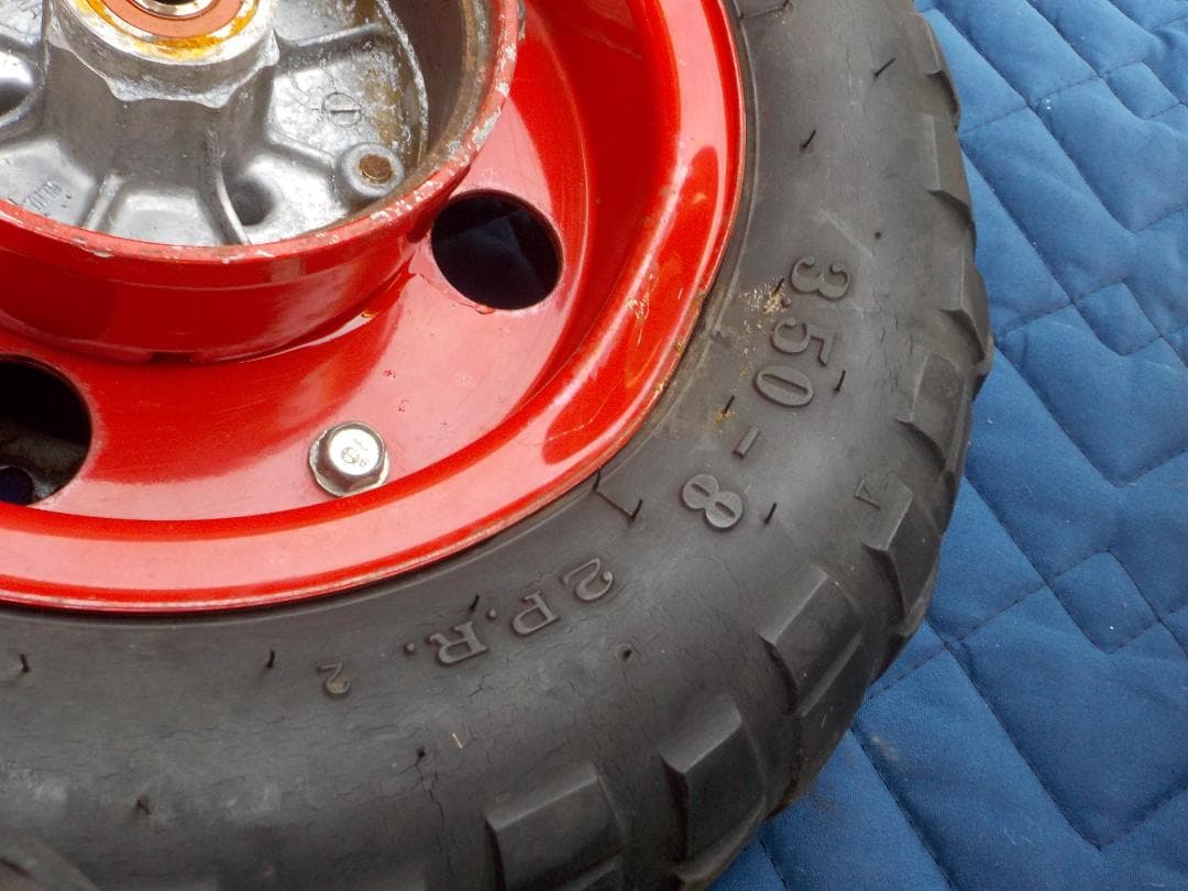 【モンキー・ゴリラ】純正タイヤ・ホイール　中古２本セット　赤