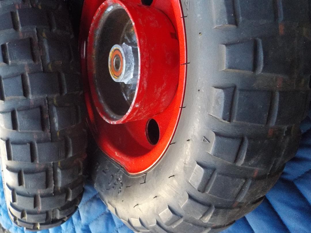 【モンキー・ゴリラ】純正タイヤ・ホイール　中古２本セット　赤