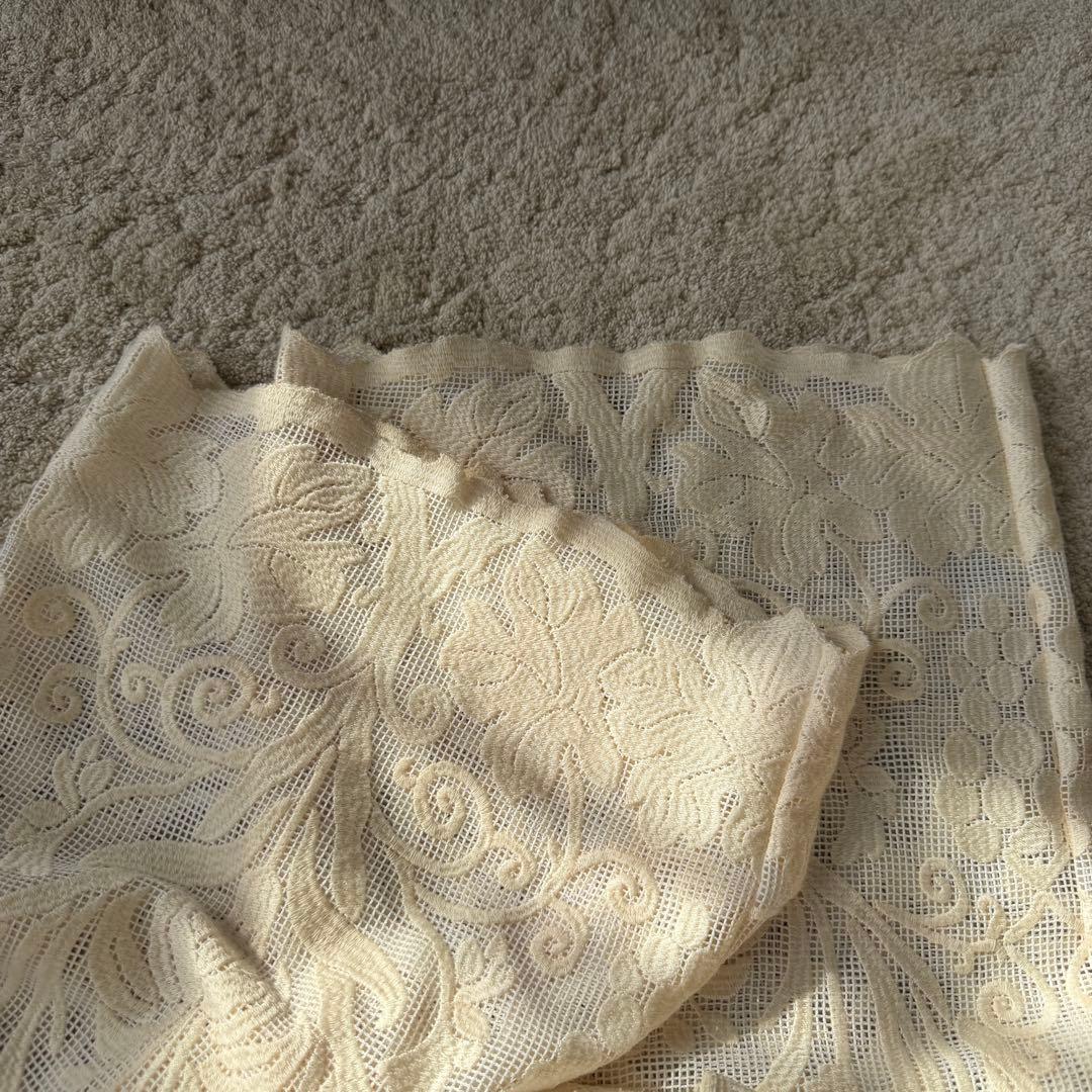 Ameri｜CHLOE V NECK ROMPERS