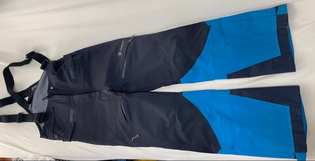 ゴールドウィン　スキーウエア　綿なしシェルタイプ上下