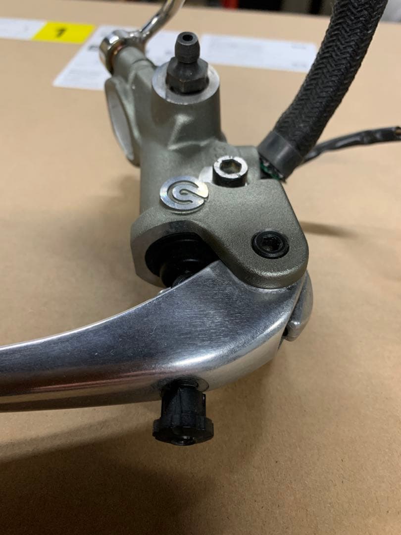 ブレンボ　ブレーキマスター