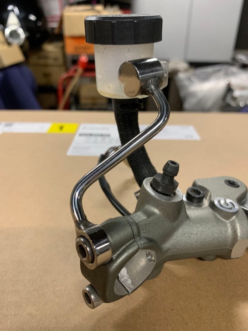 ブレンボ　ブレーキマスター