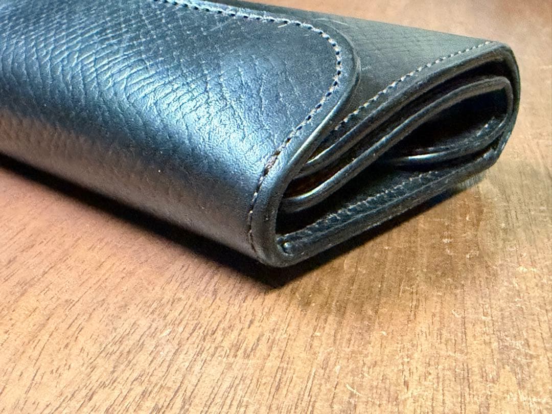 WILDSWANS(ワイルドスワンズ)中型三つ折り財布・BYRNE　黒