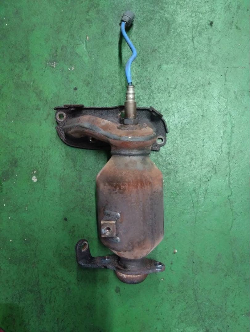 ダイハツ ムーヴ 触媒 センサー付き