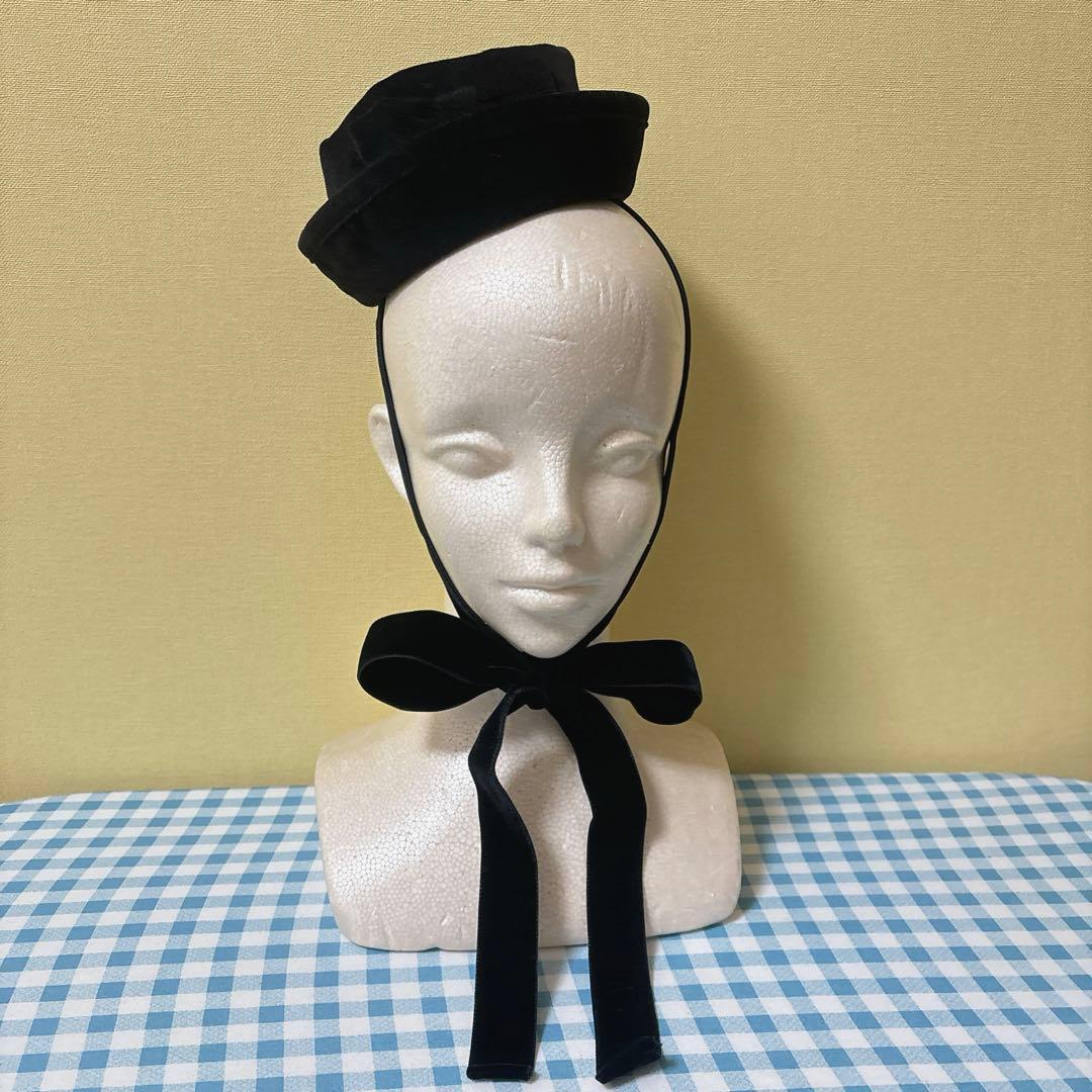 メタモルフォーゼ　別珍リボン付ミニ帽子　ブラック